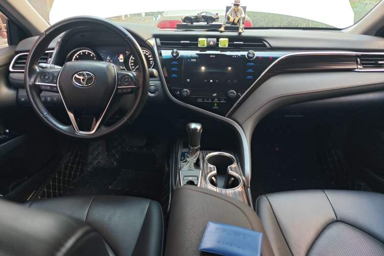 Used Toyota Camry 2019 Revised Version 2.0G Luxury Edition