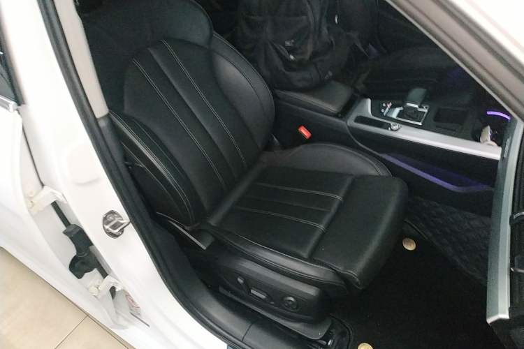 Used Audi A4L 2020 40 TFSI quattro Luxury Dynamic Model
