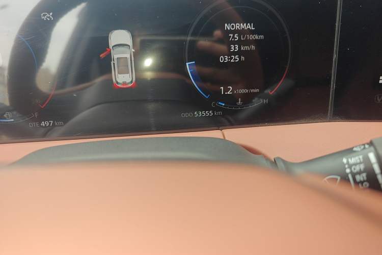 Used CHANGAN CS75 PLUS 2023 3rd Generation 1.5T Automatic Prestige Model Odometer Close Up