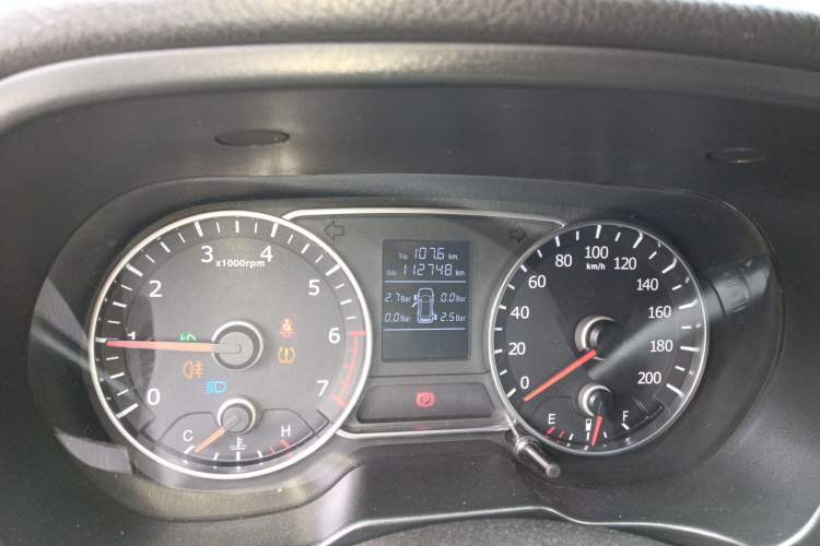 Used Land X8 2017 2.0T Gasoline 4x2 Luxury Edition Instrument Cluster