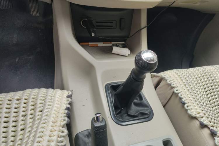 Used FORTHING Lingzhi 2019 M5L 1.6L 7-Seater Base Model China VI Standard