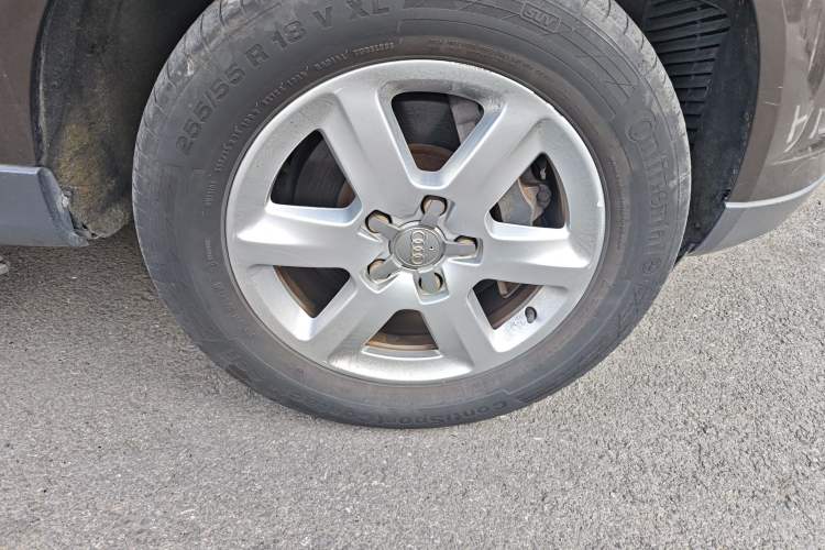 Used Audi Q7 2013 35 TFSI Ambition Edition Right Front Wheel Hub