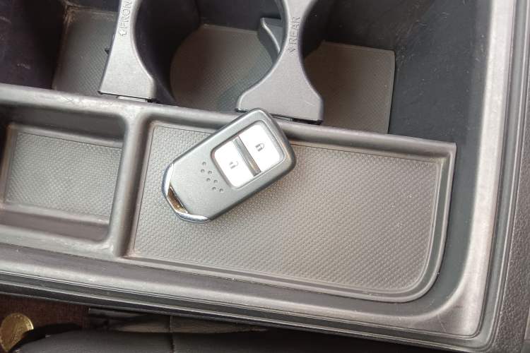 Used Honda CR-V 2015 2.4L four-wheel drive luxury version
