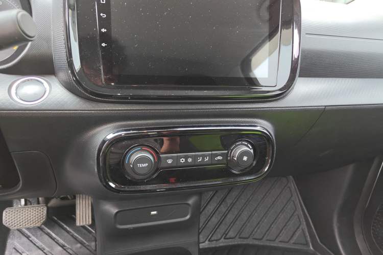 Used Roewe Clever 2021 302km Excellence Edition
