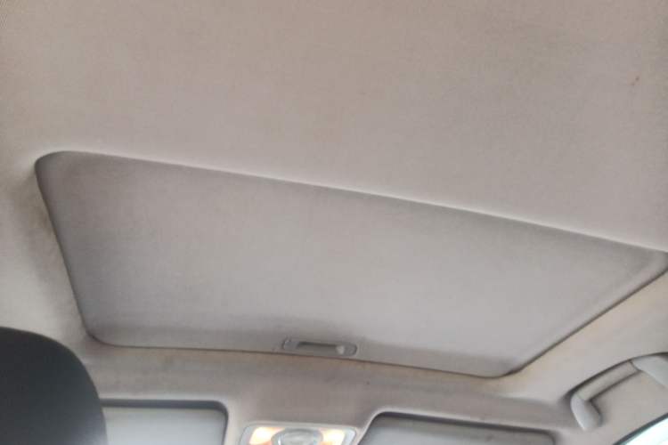 Used CHANGAN Raeton 2014 1.8T Automatic Prestige Anniversary Edition China IV Standard Headliner