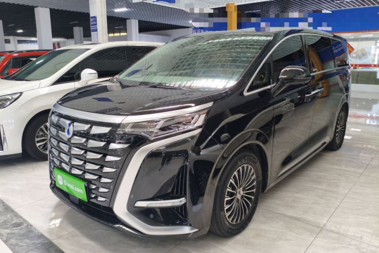 Used Denza D9 2022 DM-i 970 Four-Wheel Drive Prestige Model