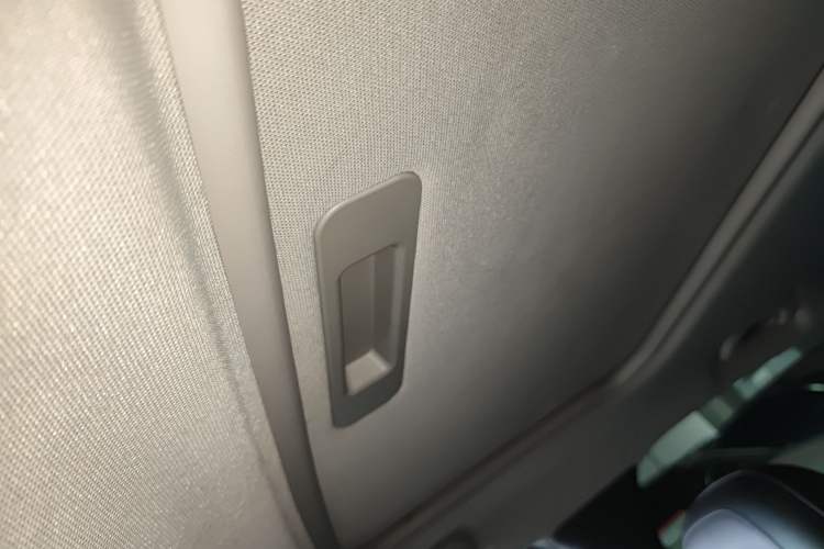 Used Chevrolet Malibu XL 2017 1.5T Automatic Ruichi Edition Headliner