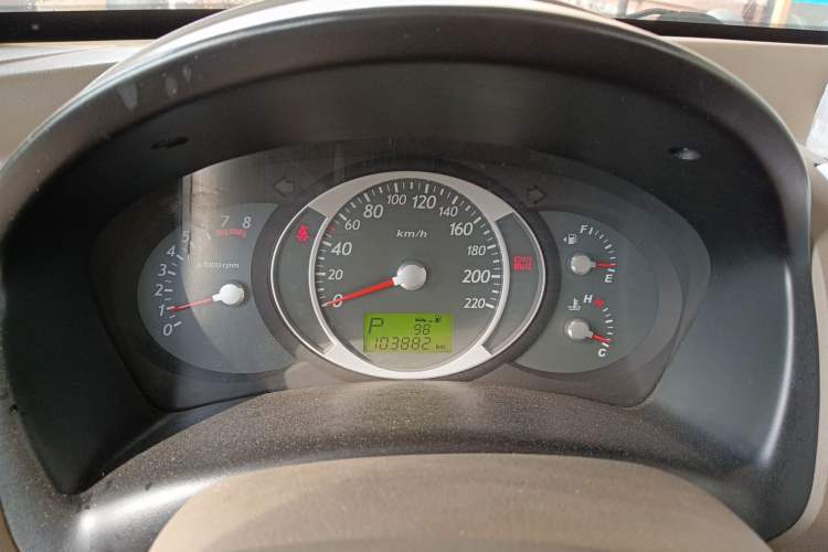 Used Hyundai Tucson 2009 2.0L Automatic Two-Wheel Drive with Sunroof