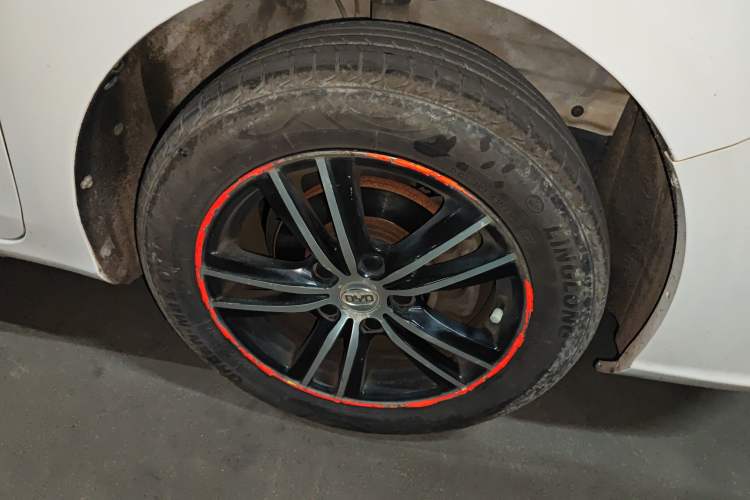 Used BYD Surui 2015 1.5L Manual Luxury Model
