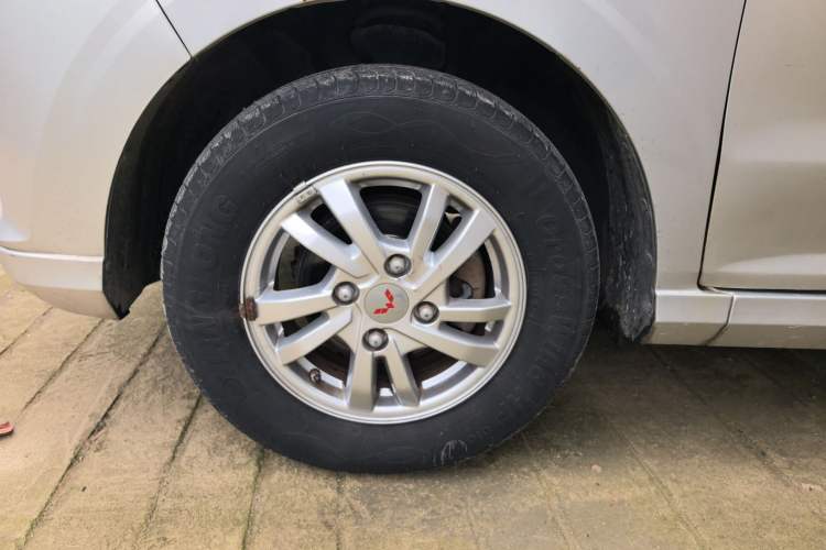 Used Wuling Hongguang 2019 1.5L S Comfort Edition China VI LAR
