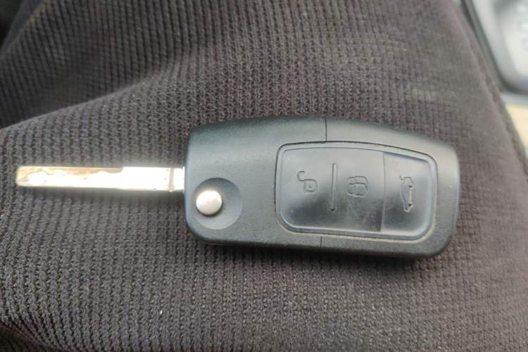 Used Ford Focus 2012 Sedan Classic 1.8L Automatic Base Model
