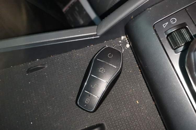 Used BYD Qin L 2025 DM-i Smart Drive 80KM Leading Model