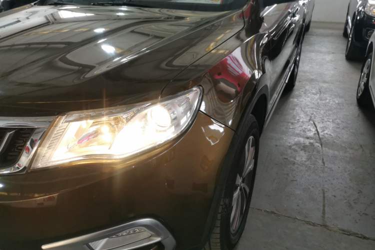 Used Geely Auto Emgrand X7 Sport 2016 2.0L Manual Smart Connect Version