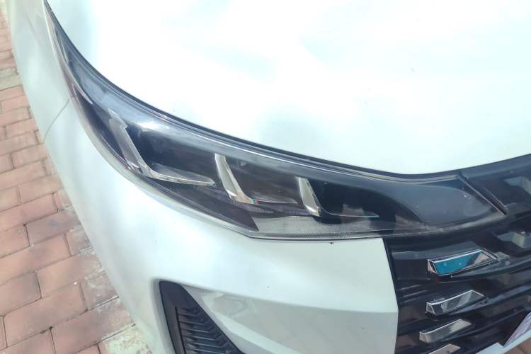 Used GAC Trumpchi M6 2023 PRO 270T DCT Luxury Edition Right Front Headlight