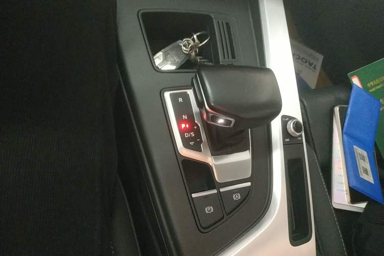 Used Audi A4L 2023 40 TFSI Fashion Dynamic Model
