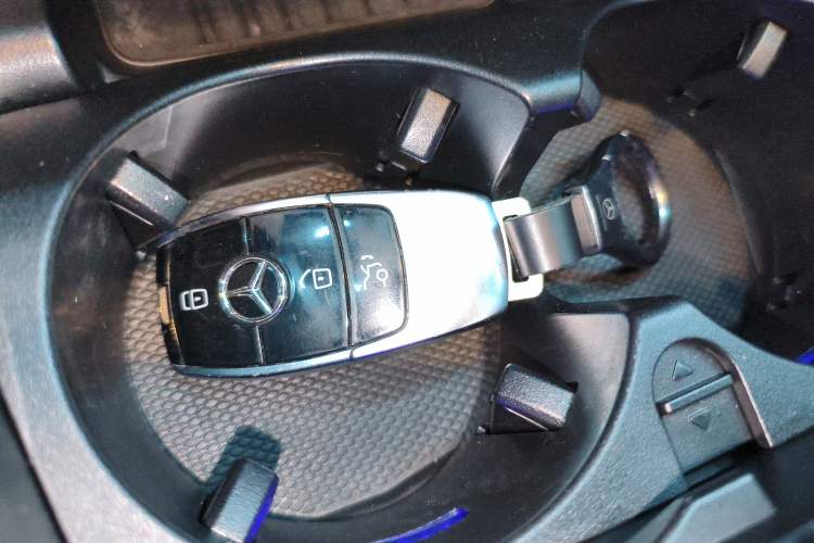 Used Mercedes-Benz E-Class 2020 Facelift E 300 L Stylish Edition