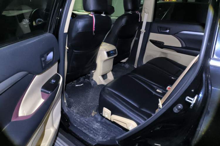 Used Toyota Highlander 2017 2.0T Four-Wheel Drive Elite Edition 7-Seater
