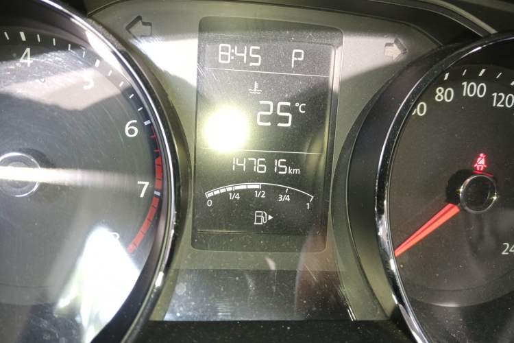 Used Volkswagen Lavida 2015 1.6L Automatic Comfort Edition
