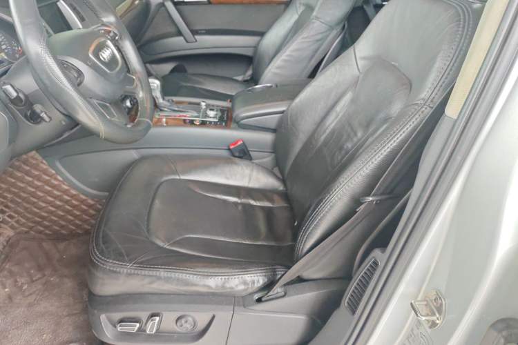 Used Audi Q7 2012 3.0 TFSI Ambition (200kW) Left Front Seat