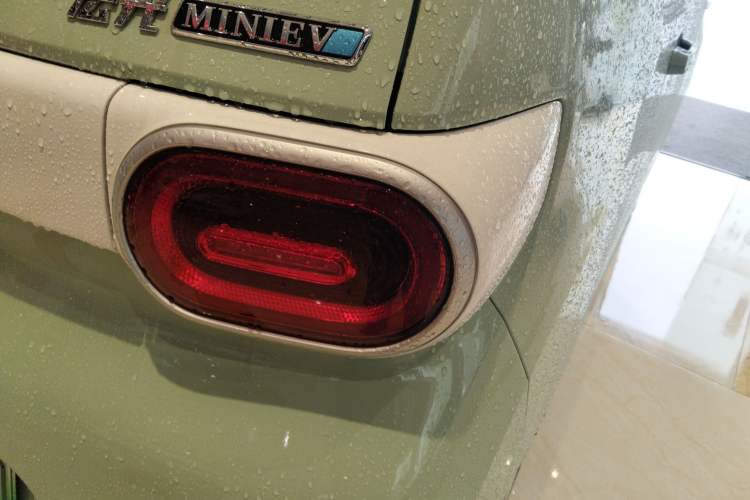 Used Wuling Hongguang MINIEV 2024 3rd Generation 215km Youth Edition