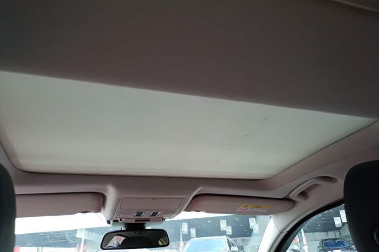 Used Jaguar XE 2017 2.0T 200 PS R-Sport
