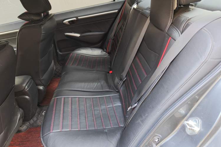 Used Honda Civic 2009 1.8L automatic luxury edition
