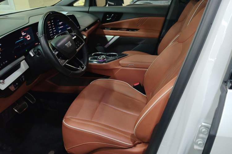 Used Cadillac OPTIQ 2024 Four-Wheel Drive Long-Range Version
