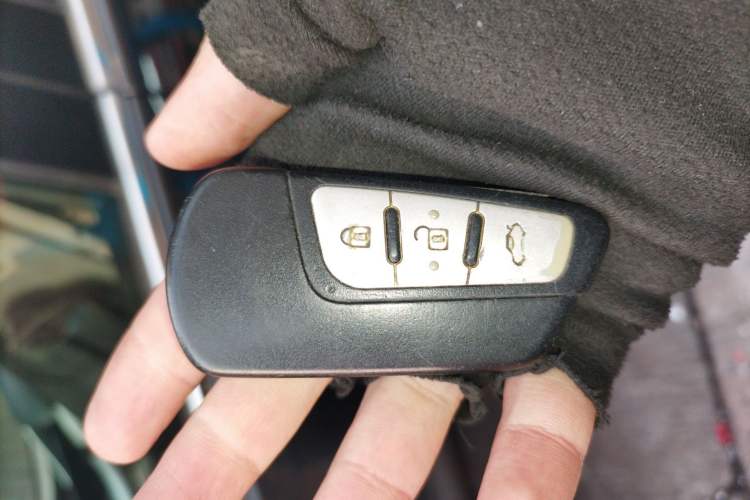 Used Bestune B90 2014 2.0T automatic luxury version