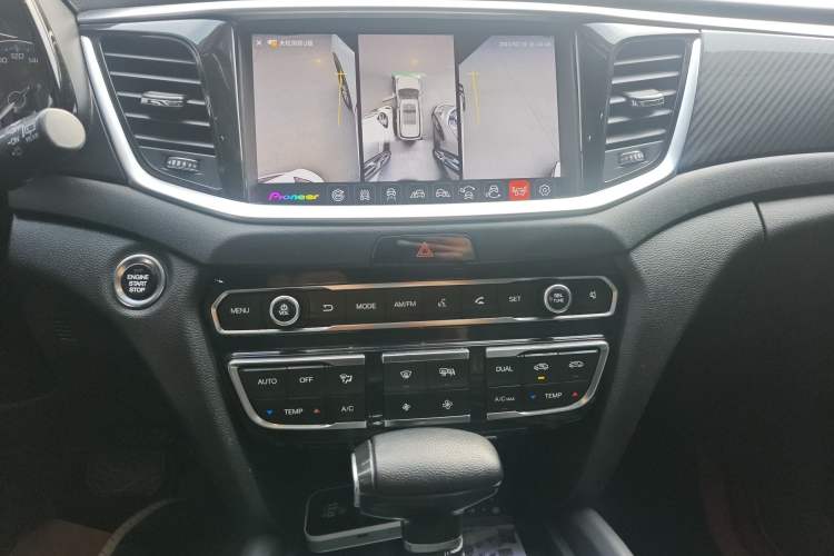 Used GAC Trumpchi GS7 2017 320T Two-Wheel-Drive Luxury Model