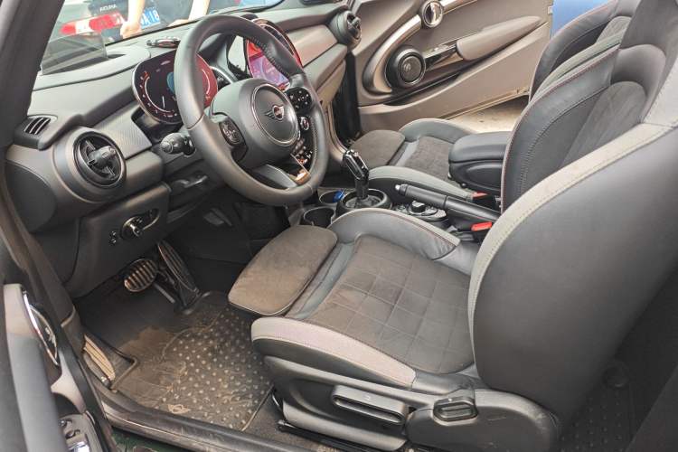 Used MINI JCW 2022 2.0T JOHN COOPER WORKS ALL-IN Left Front Seat