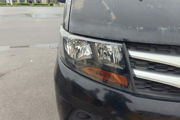 Used JAC Refine M3 2019 PLUS Maker Edition 1.8L Luxury Model Right Front Headlight