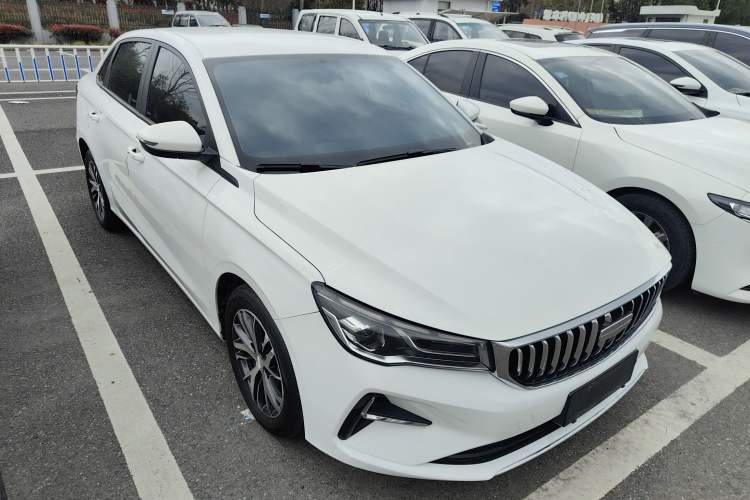 Used Geely Auto Emgrand 2025 4th Generation 1.5L CVT Longteng Edition Front Right 45 Deg