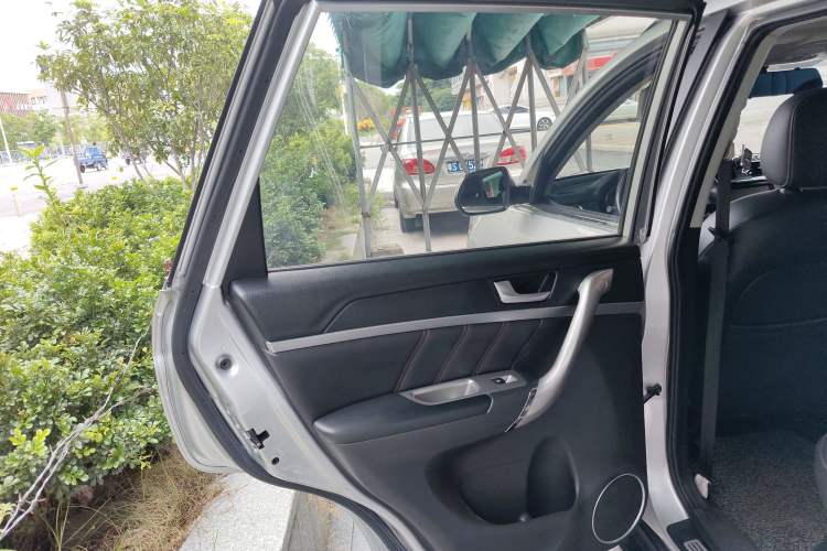 Used Haval M6 2018 Revised Version 1.5T DCT Two-Wheel Drive Elite Edition
