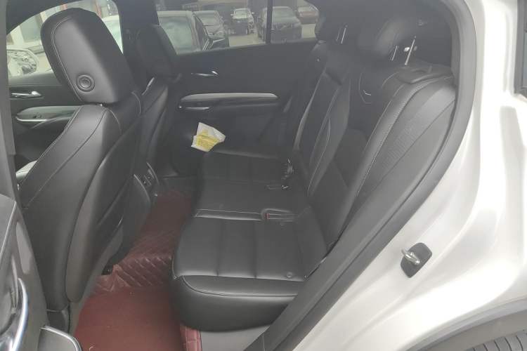 Used Cadillac XT4 2020 28T Two-Wheel-Drive Leading Version Left Rear Seat