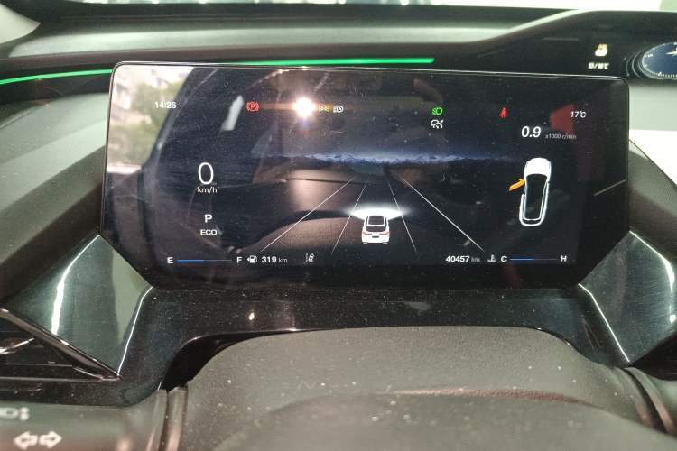 Used Oshan Z6 2022 Blue Whale 1.5T DCT Smart Navigation Model