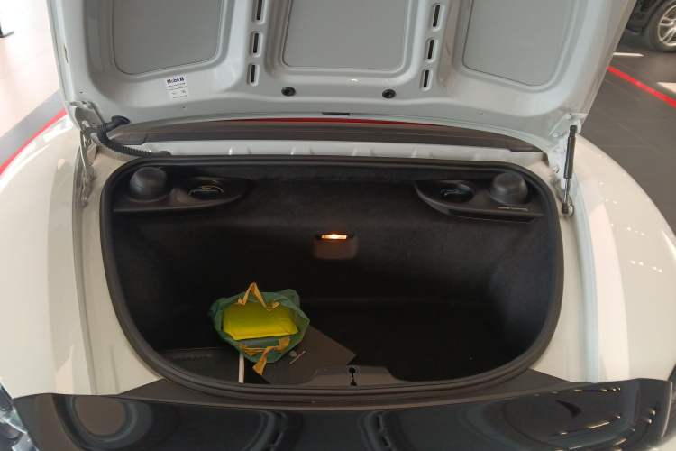 Used Porsche 718 2022 Boxster 2.0T Trunk