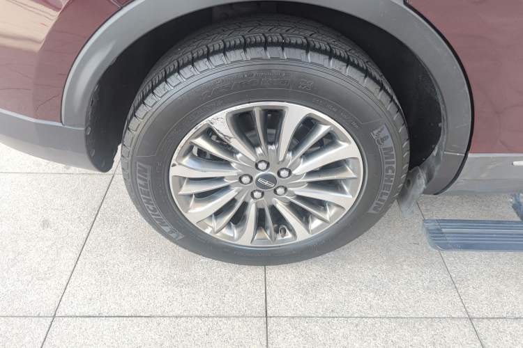 Used Lincoln Nautilus 2019 2.0T Two-Wheel Drive Luxury Edition China VI Standard
