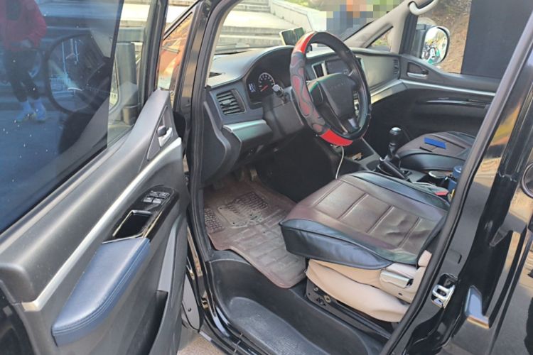 Used FORTHING Lingzhi 2022 M5L 1.6L Utility Model 7 Seats