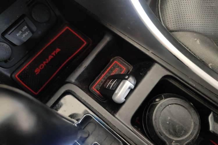 Used Hyundai Sonata 2015 Classic 2.0L Automatic Luxury Edition
