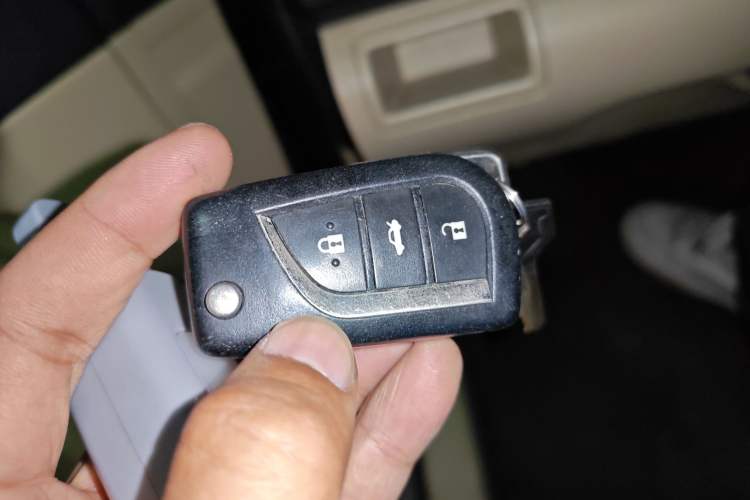 Used Toyota Camry 2016 2.0G 10th Anniversary Leading Edition