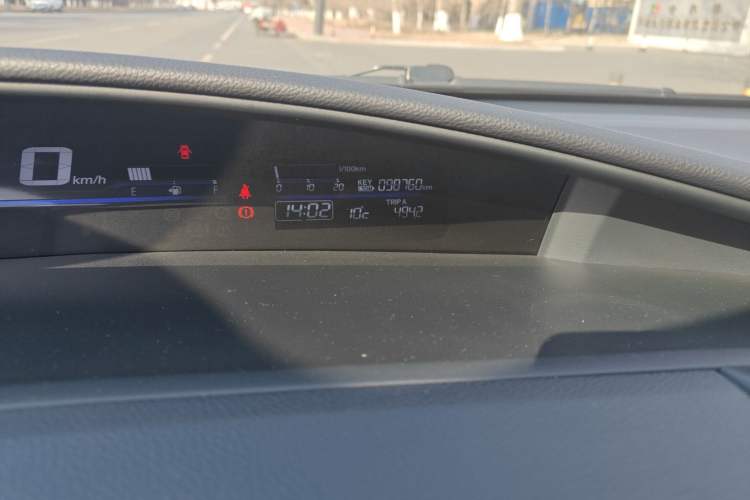 Used Honda Jade 2014 1.8L Automatic Comfort Elite Version 5 Seats
