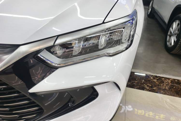 Used BYD Song Pro New Energy 2024 HONOR Edition DM-i 71KM Navigation Model