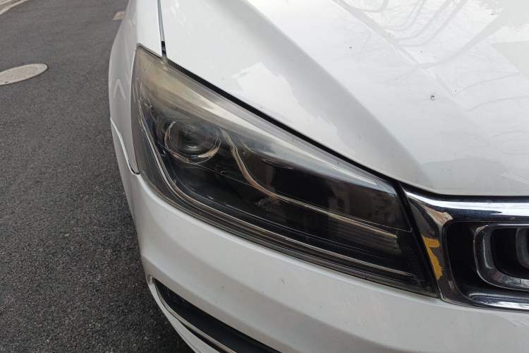 Used Geely Auto Emgrand New Energy 2019 EV500 Ambition Standard Range Edition Right Front Headlight