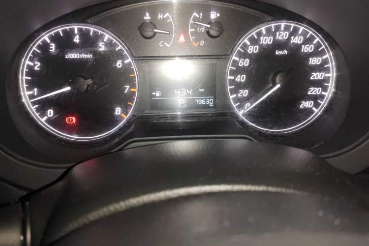 Used Nissan Tiida 2016 1.6L CVT Cool Dynamic Edition
