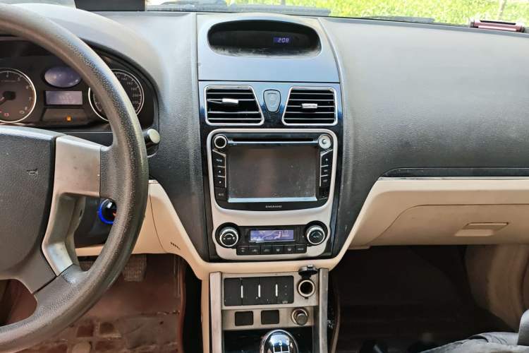 Used Geely Auto Classic Emgrand 2013 Sedan 1.5L Manual Elite Model
