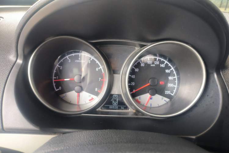 Used Geely Auto GX7 2014 2.0L Manual Luxury Version