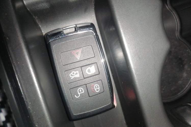 Used Jaguar XEL 2024 2.0T 250 PS R-DYNAMIC S Advanced Sport Edition
