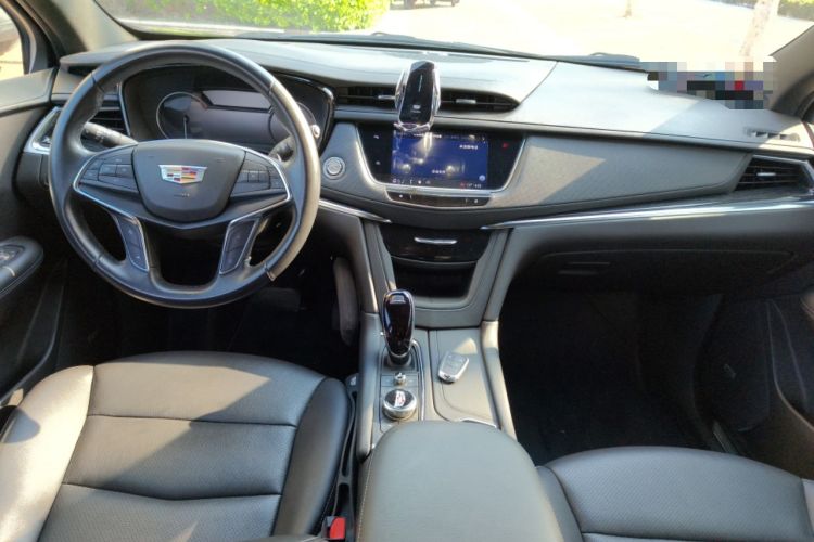 Used Cadillac XT5 2022 2.0T Two-Wheel Drive Luxury Version