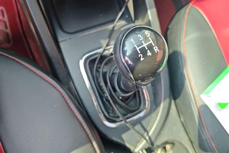 Used Changan CS35 2012 1.6L Manual Luxury Model China IV Standard
