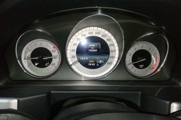 Used Mercedes-Benz GLK-Class 2015 GLK 260 4MATIC Dynamic Edition Ultimate Version
